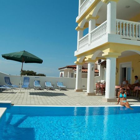Rooms With A Swimming Pool Peroj, Fazana - 2235 외부 사진