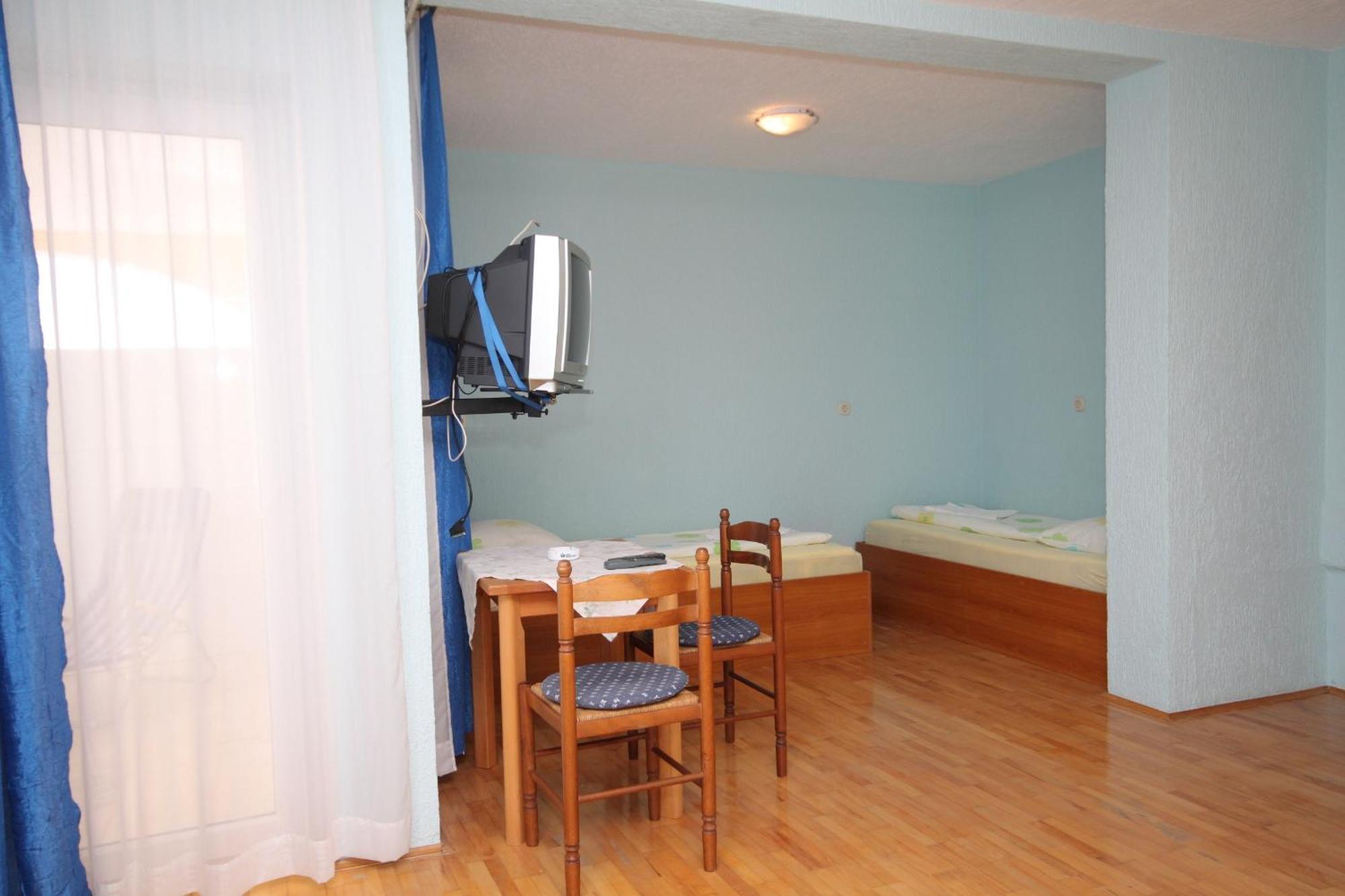 Rooms With A Swimming Pool Peroj, Fazana - 2235 객실 사진