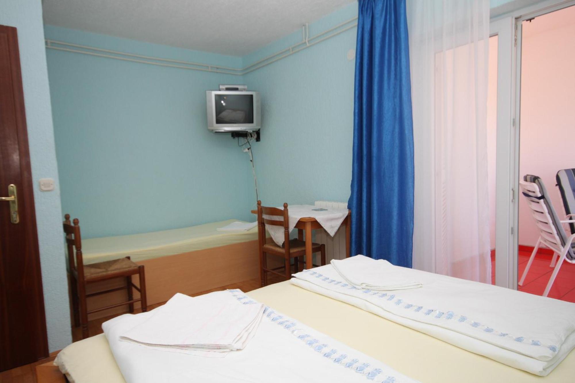 Rooms With A Swimming Pool Peroj, Fazana - 2235 객실 사진